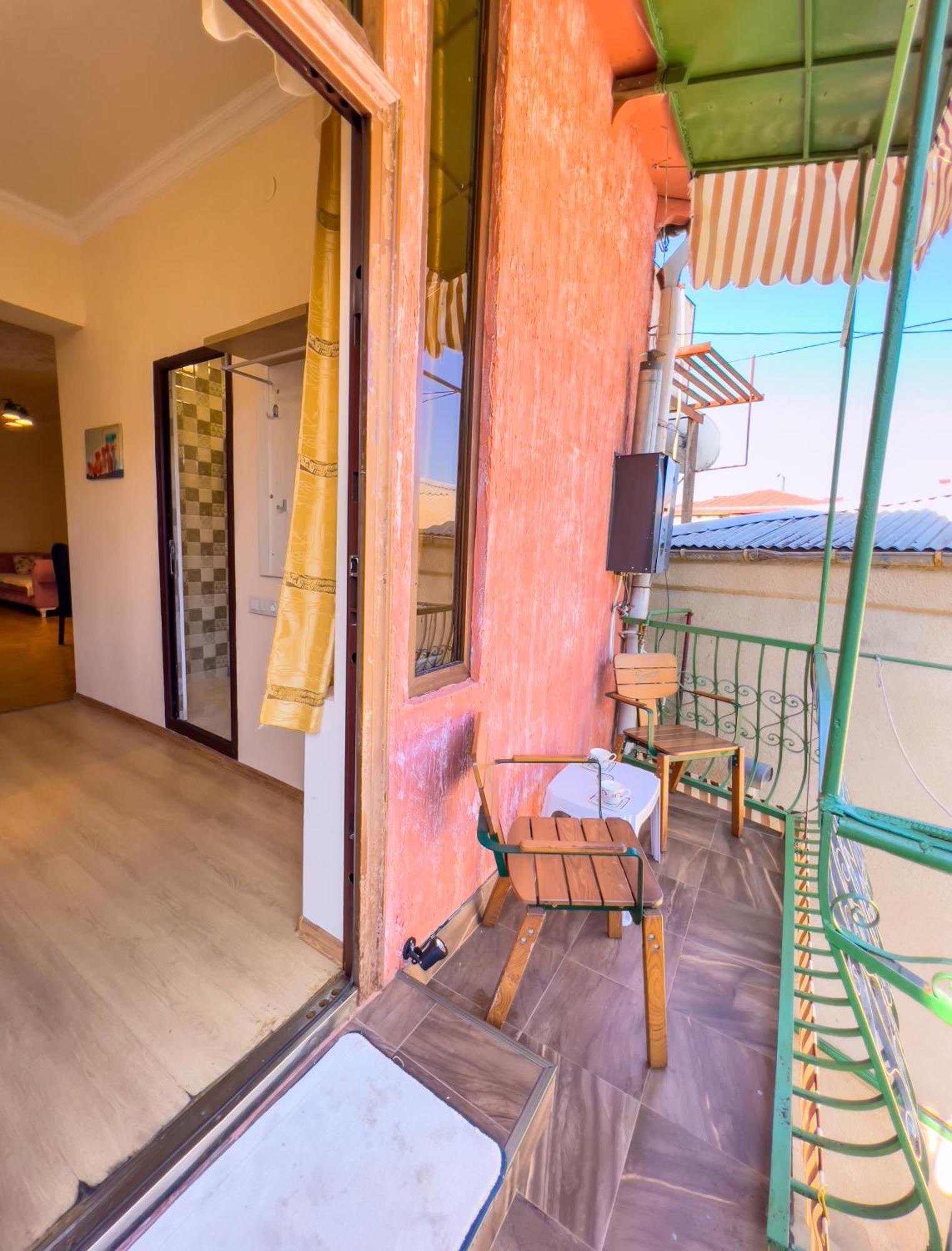 Apartment Deme Кутаиси Экстерьер фото